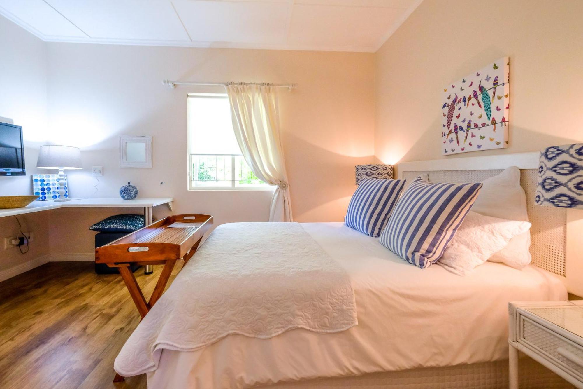 Oude Berg Guesthouse - 10 Caledon Street George Ruang foto
