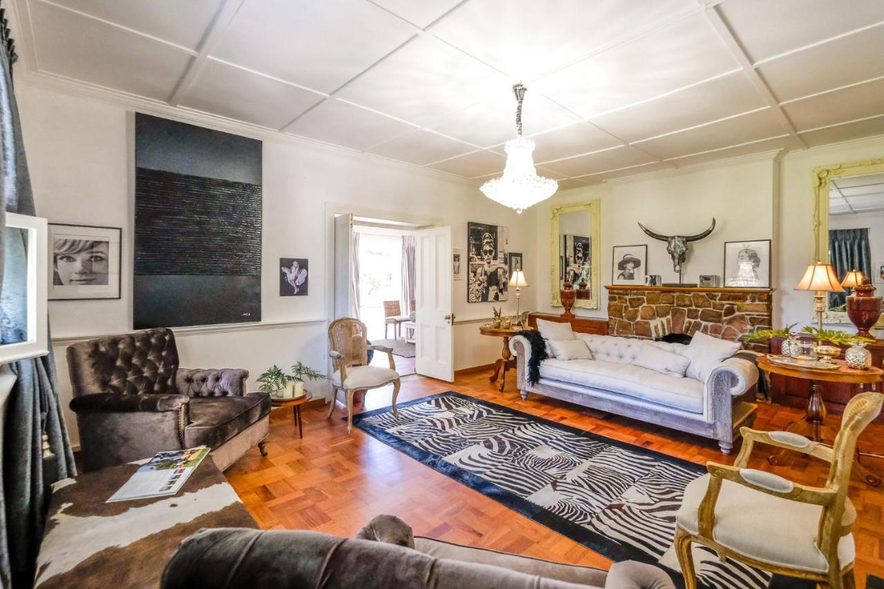 Oude Berg Guesthouse - 10 Caledon Street George Bagian luar foto
