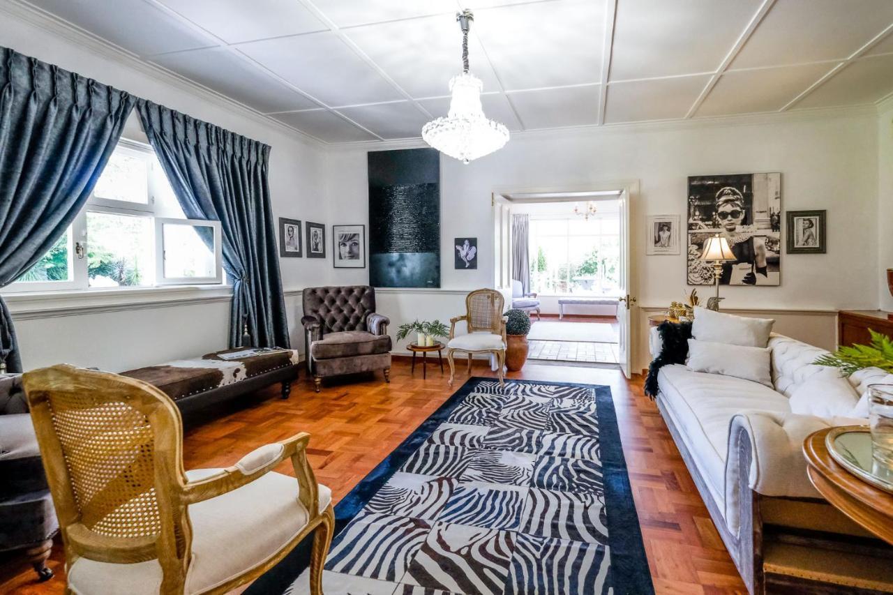 Oude Berg Guesthouse - 10 Caledon Street George Bagian luar foto